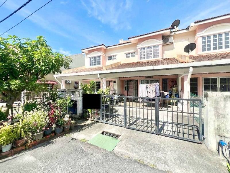 Double Storey Taman Ramal Ros Sg Ramal Dalam Kajang — Taman Ramal Ros, Kajang, Selangor